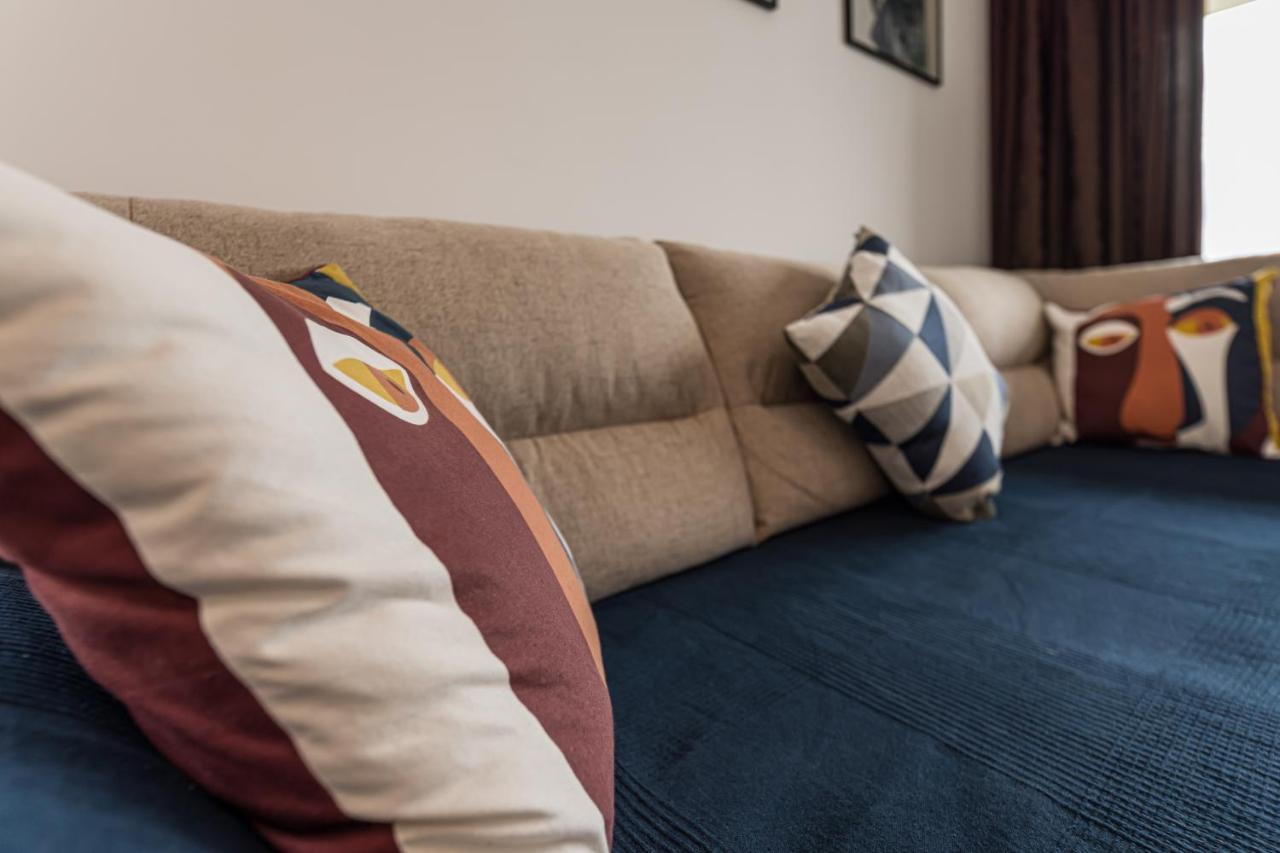 Coresi Modern Apartment Брашов Екстер'єр фото