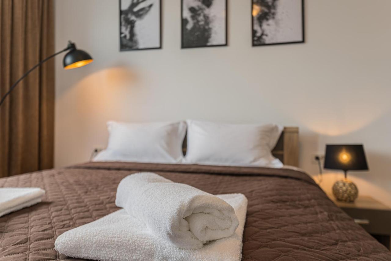 Coresi Modern Apartment Брашов Екстер'єр фото