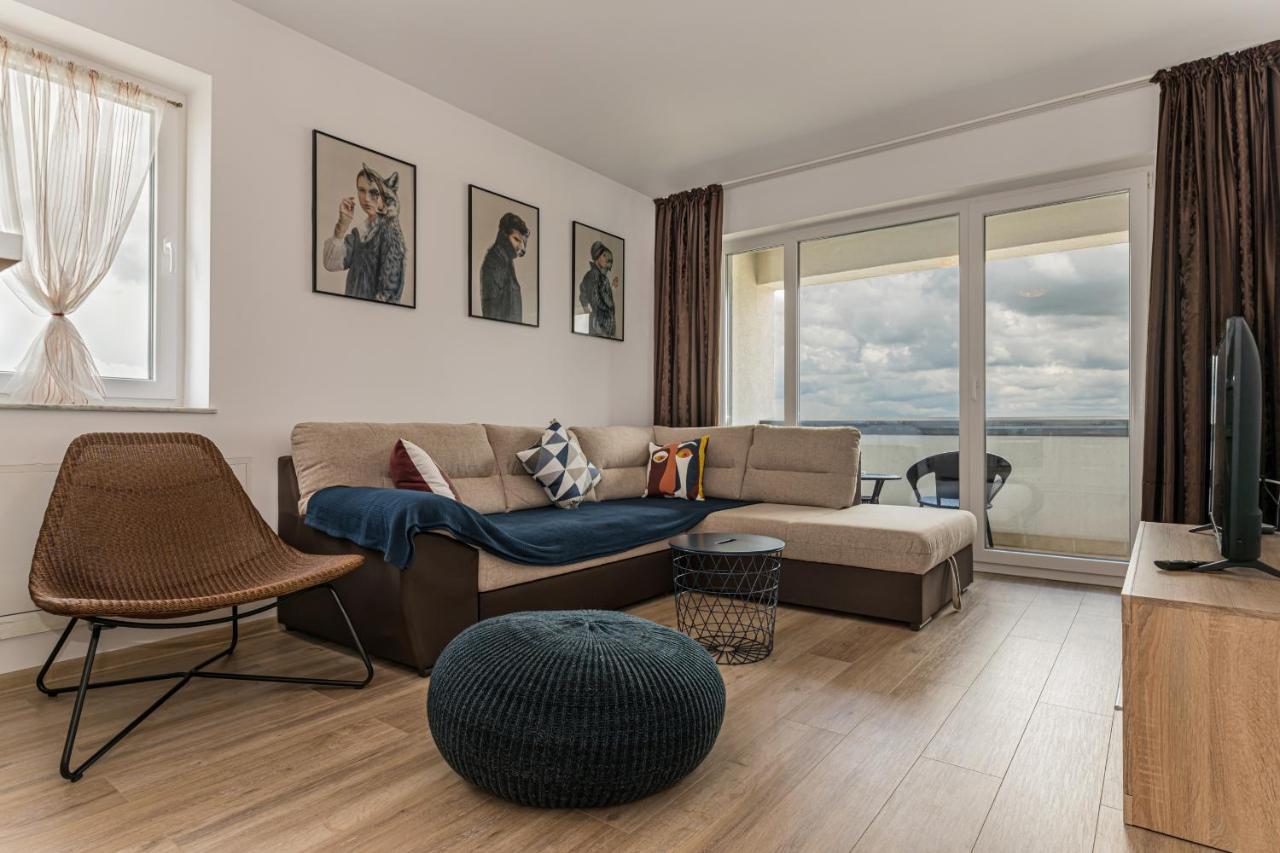 Coresi Modern Apartment Брашов Екстер'єр фото